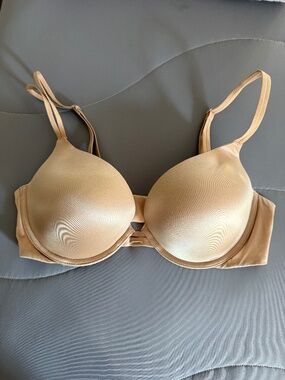Victoria’s Secret Very Sexy Push-Up Bra – Nude/Beige – Size 36C NWOT